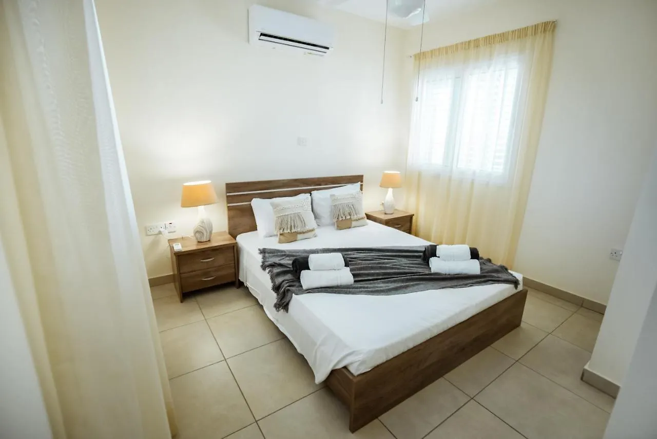Tsolias Apartments Protaras