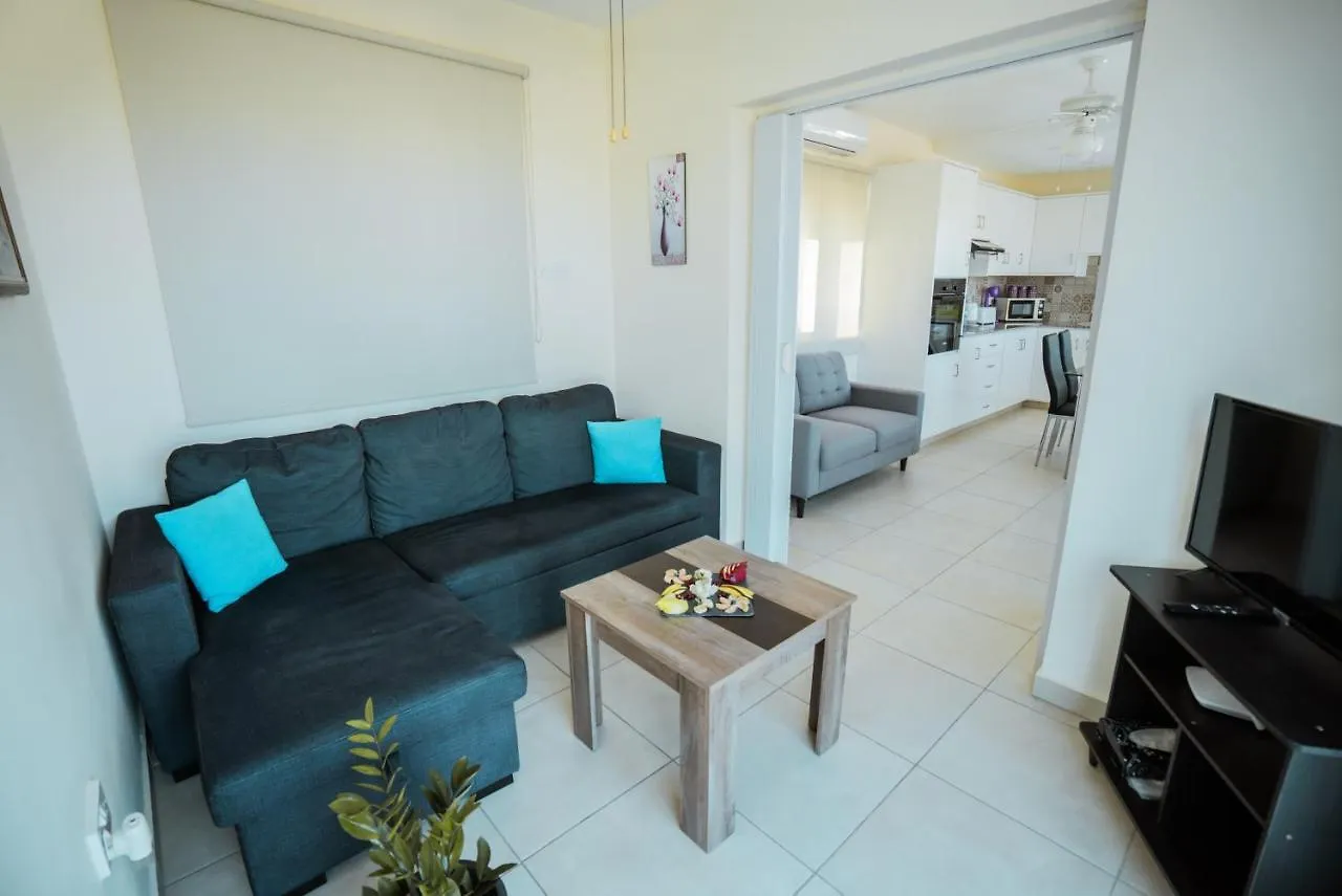 Tsolias Apartments Protaras 0*,