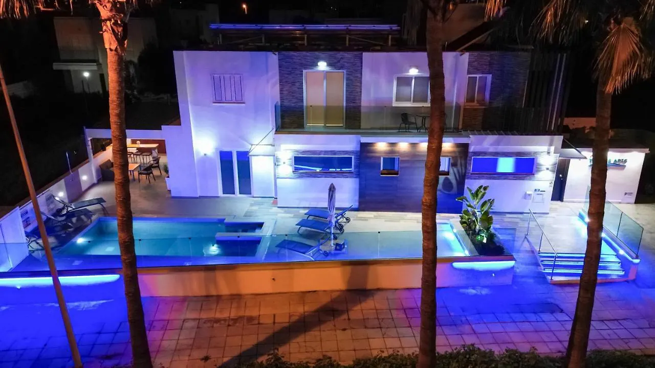 Tsolias Apartments Πρωταράς